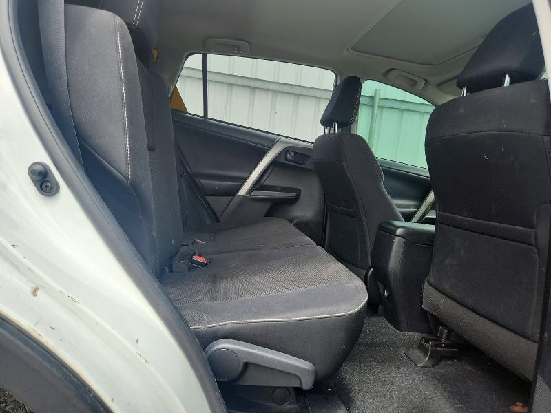 2018 TOYOTA RAV4 XLE — Фото 10 из 12