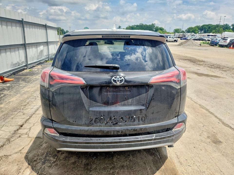 2018 TOYOTA RAV4 XLE — Фото 6 из 12