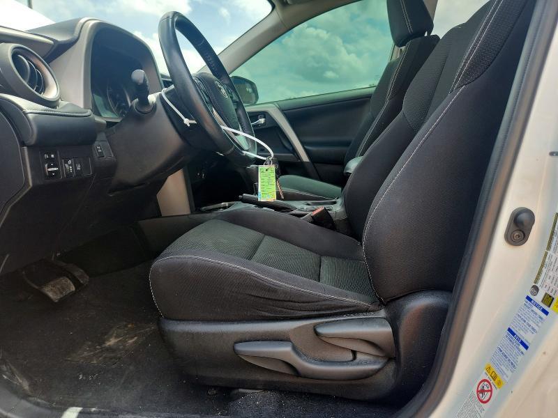 2018 TOYOTA RAV4 XLE — Фото 7 из 12