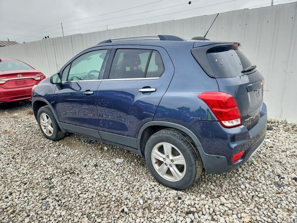 2018 CHEVROLET TRAX 1LT — Фото 2 из 13