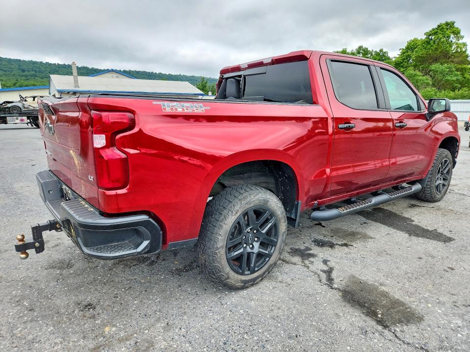 2021 CHEVROLET SILVERADO K1500 LT TRAIL BOSS — Фото 3 из 12