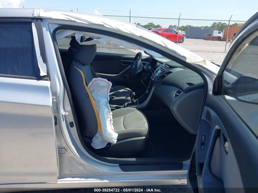 5NPDH4AE7GH786226 2016 HYUNDAI ELANTRA photo no. 5