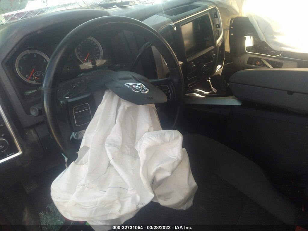 3C63RRHL1GG229094 2016 RAM 3500 photo no. 5