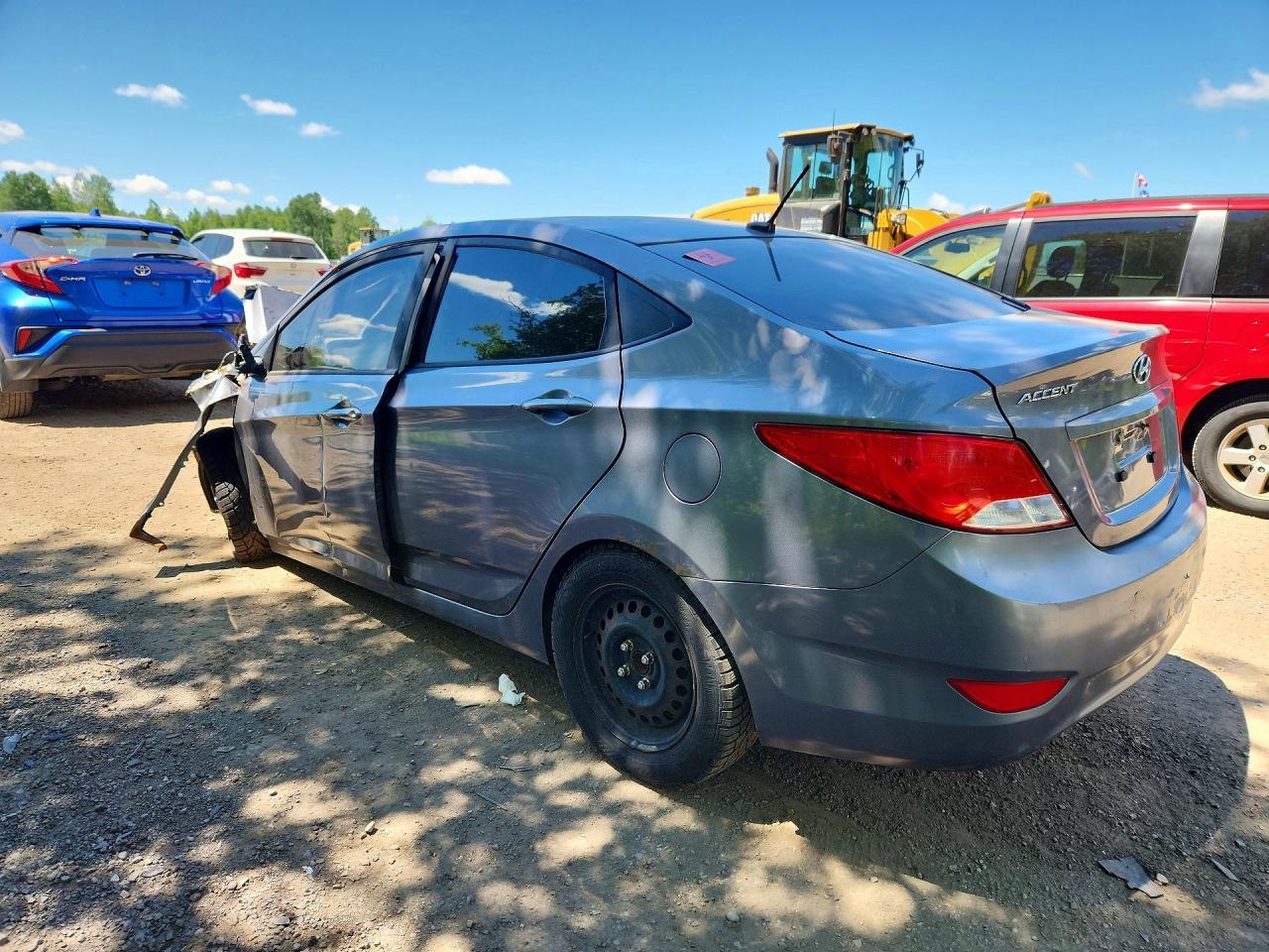 2017 HYUNDAI ACCENT SE — Фото 2 из 12