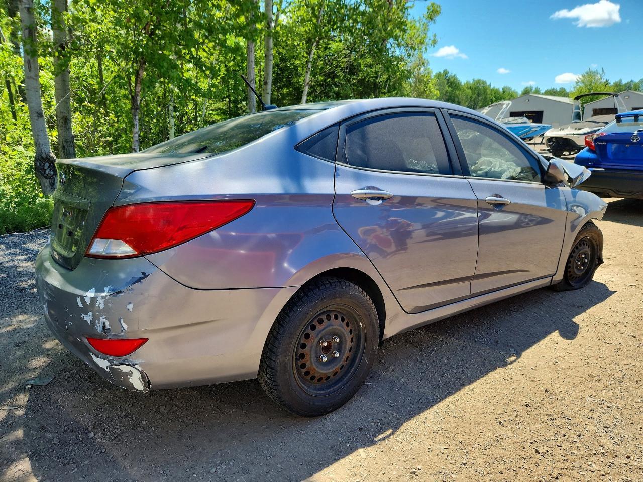 2017 HYUNDAI ACCENT SE — Фото 3 из 12