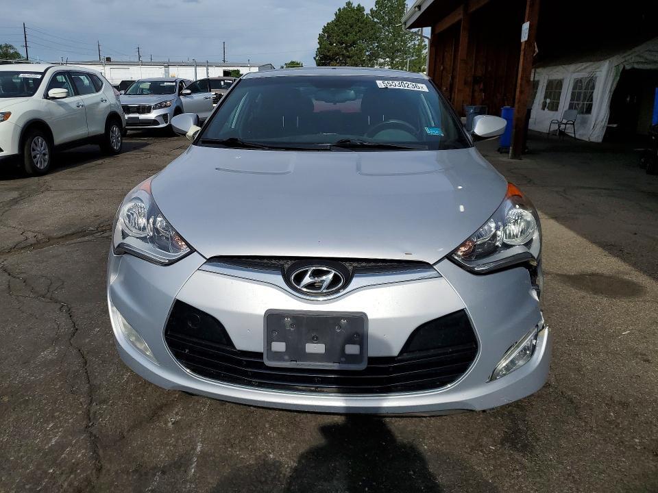 2017 HYUNDAI VELOSTER VALUE EDITION — Фото 5 из 13