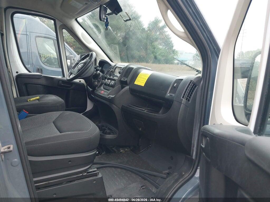 3C6TRVDG5JE161287 2018 RAM PROMASTER 2500 photo no. 5