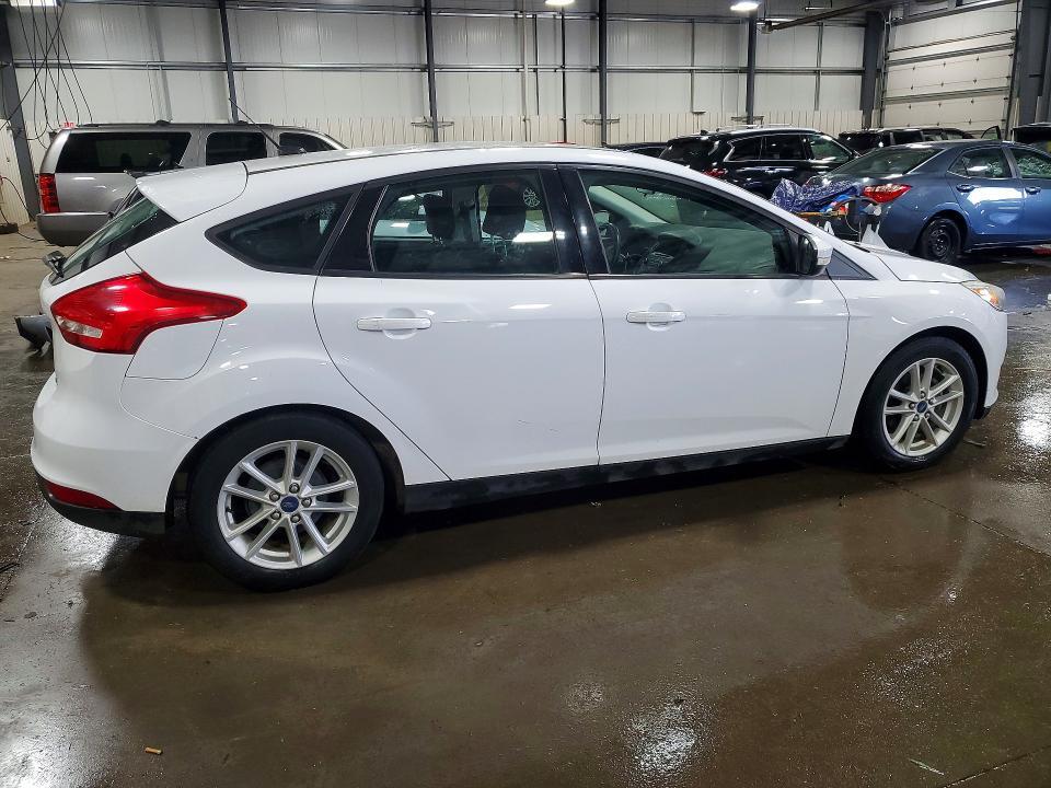 2016 FORD FOCUS SE — Фото 3 из 12