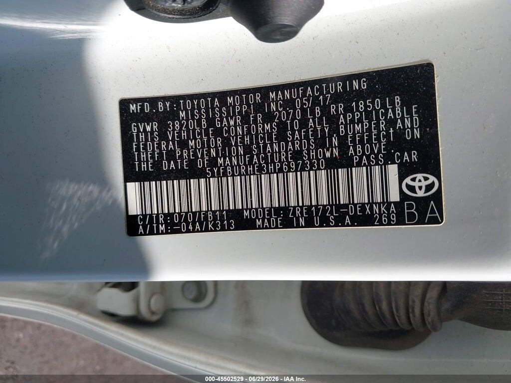 5YFBURHE3HP697330 2017 TOYOTA COROLLA photo no. 9