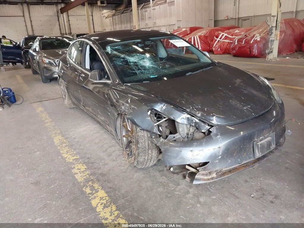 5YJ3E1EA9JF158037 2018 TESLA MODEL 3 photo no. 1
