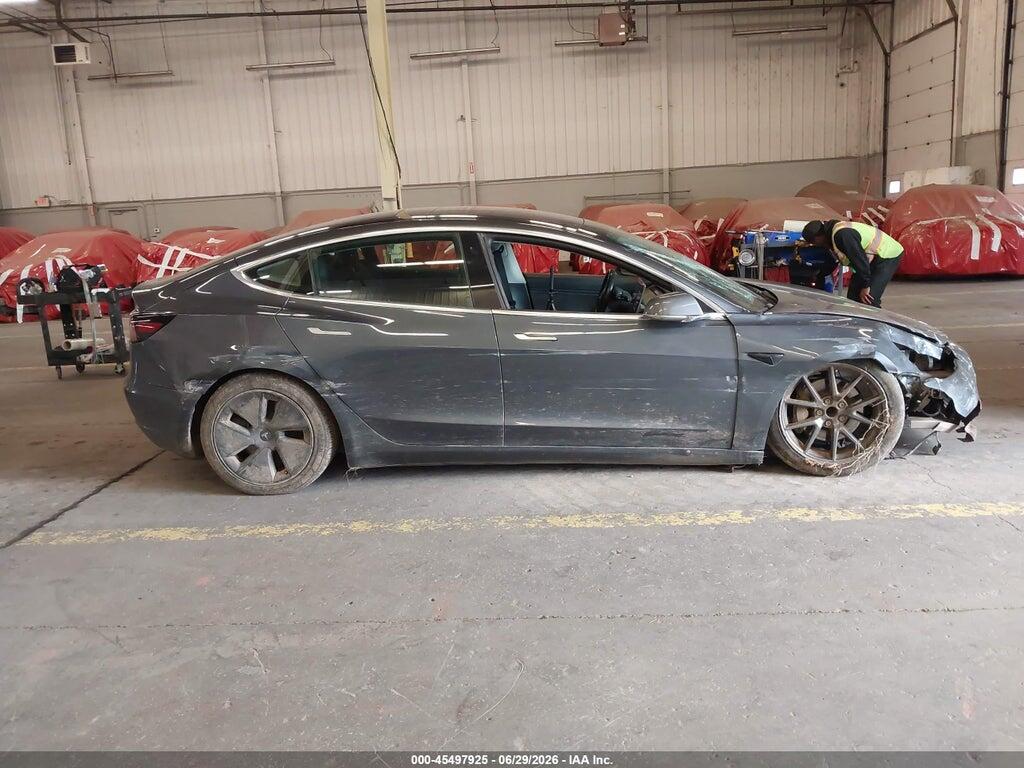 5YJ3E1EA9JF158037 2018 TESLA MODEL 3 photo no. 11