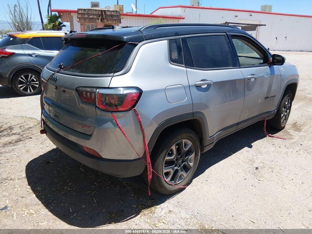 3C4NJDDB1JT441615 2018 JEEP COMPASS photo no. 4