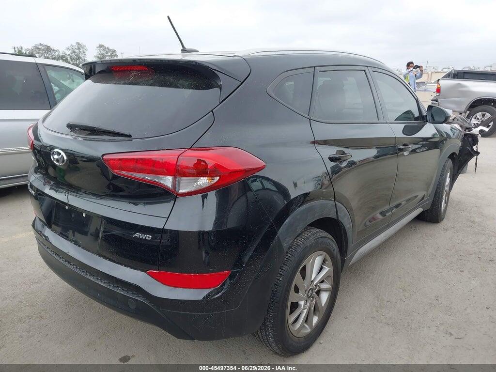 KM8J3CA49HU522611 2017 HYUNDAI TUCSON photo no. 4