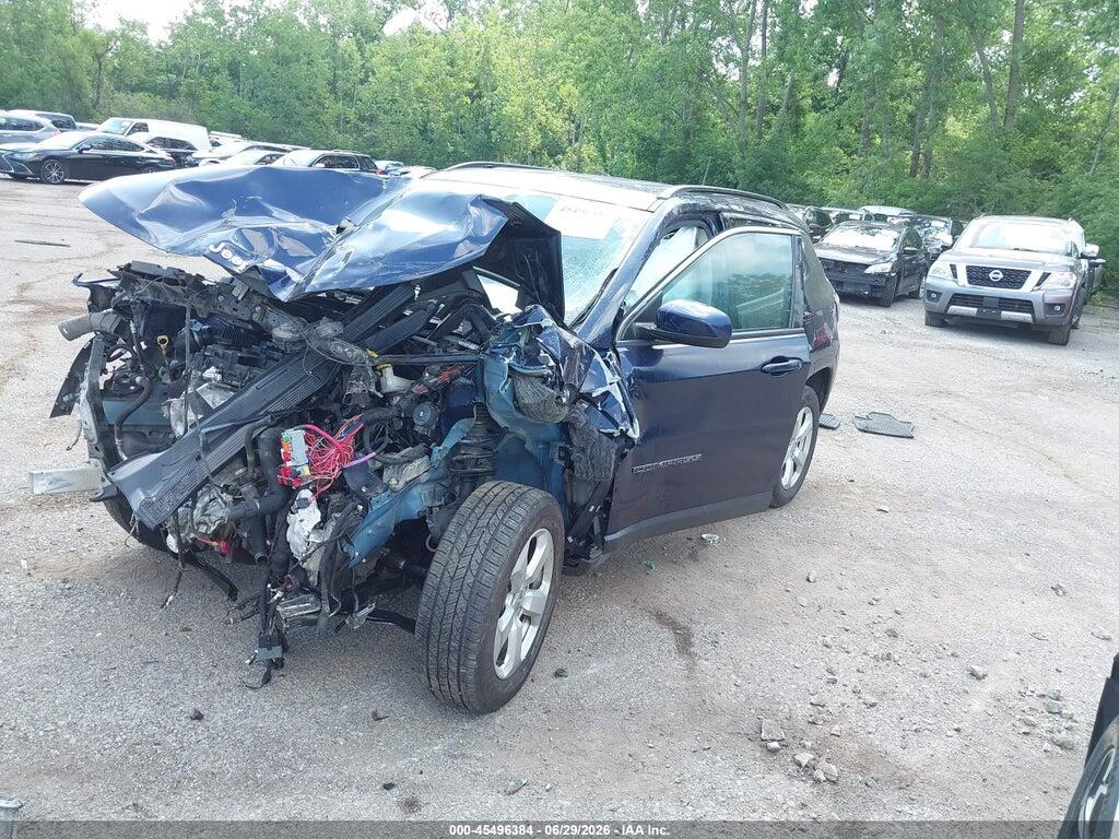 3C4NJDBB8JT423129 2018 JEEP COMPASS photo no. 2