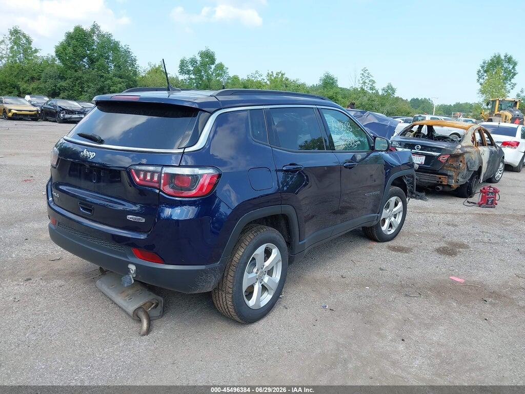 3C4NJDBB8JT423129 2018 JEEP COMPASS photo no. 4