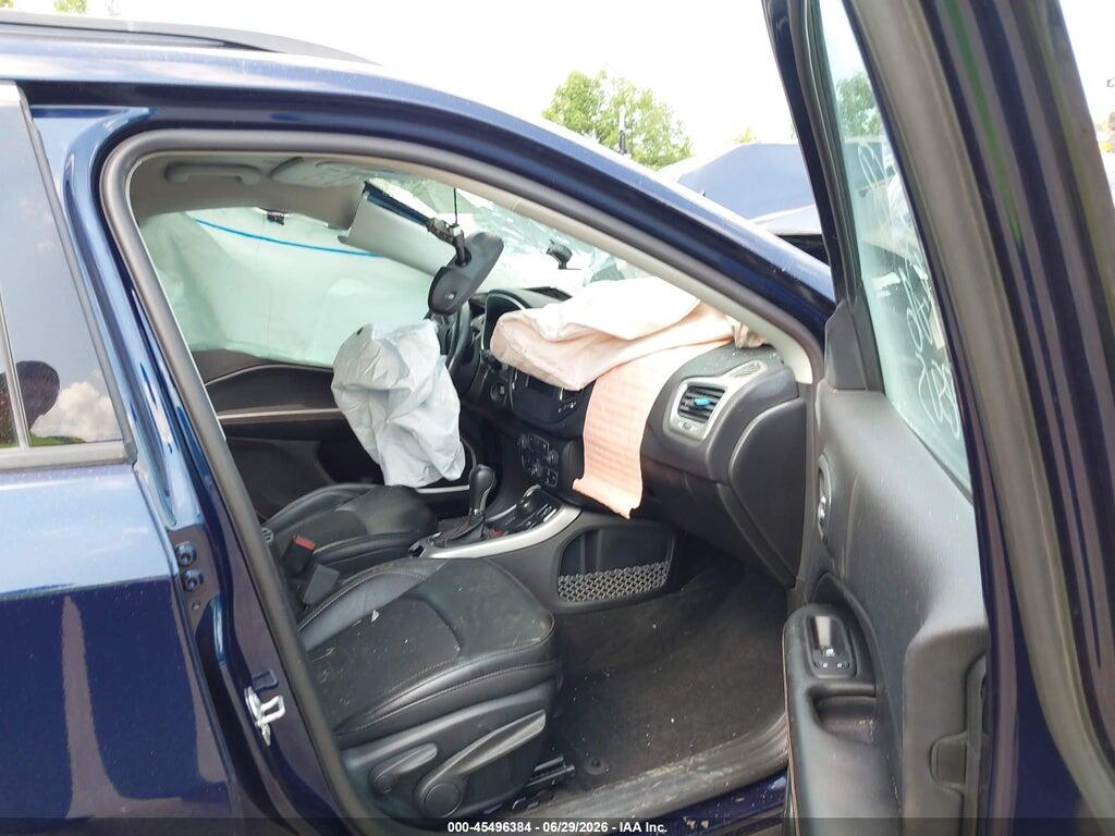 3C4NJDBB8JT423129 2018 JEEP COMPASS photo no. 5