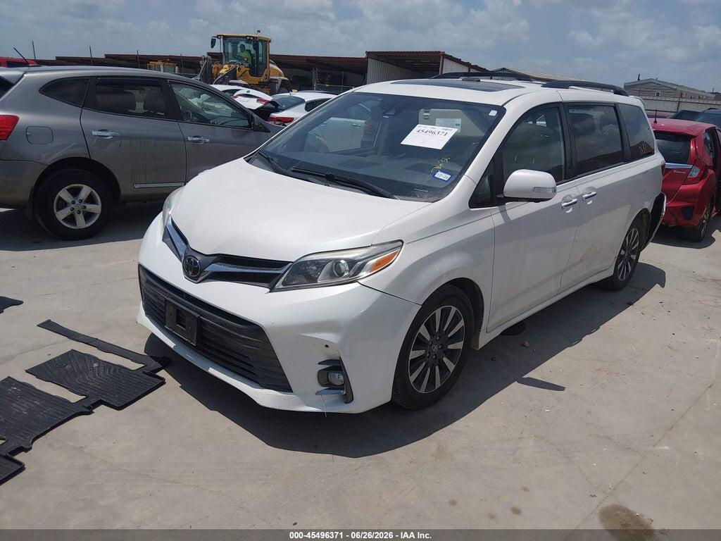 5TDYZ3DC9LS037631 2020 TOYOTA SIENNA photo no. 2