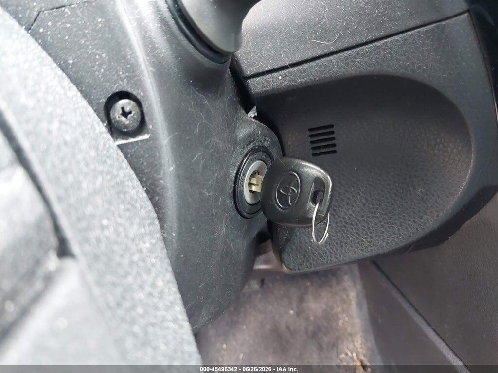 5YFBURHE9JP851044 2018 TOYOTA COROLLA photo no. 11