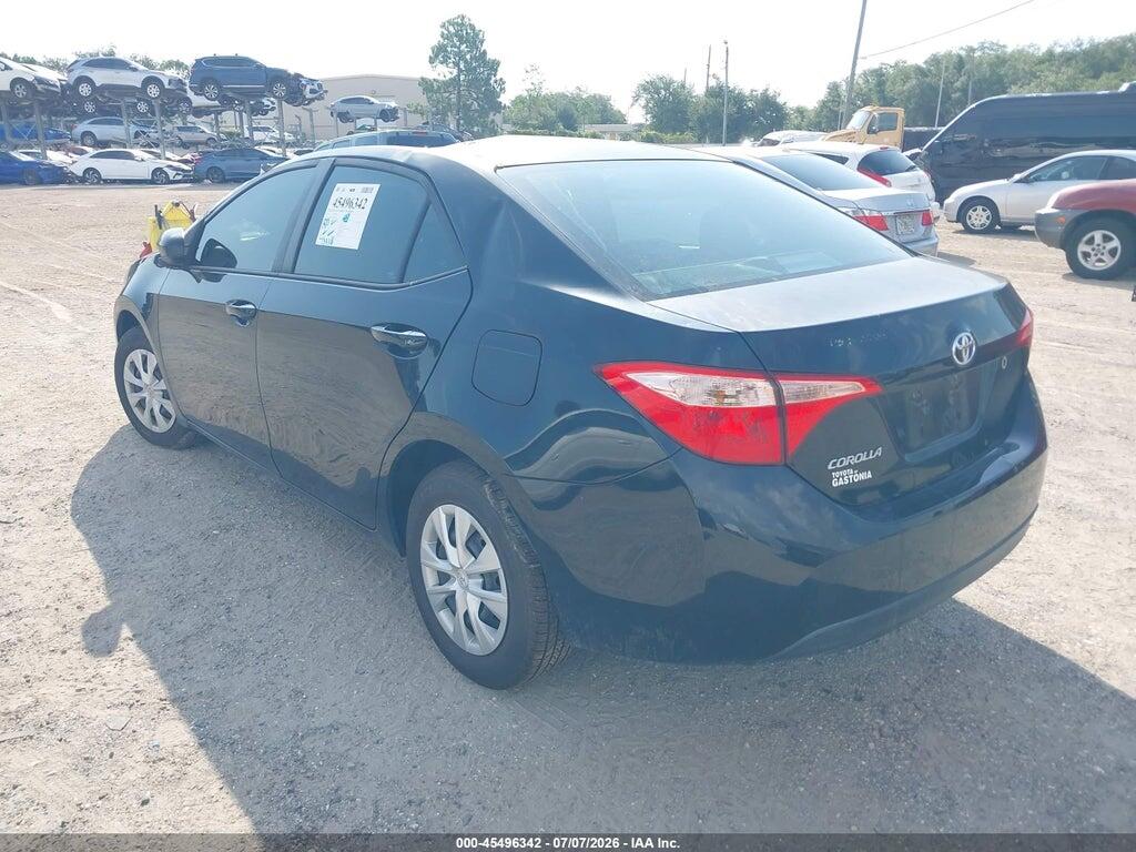 5YFBURHE9JP851044 2018 TOYOTA COROLLA photo no. 3