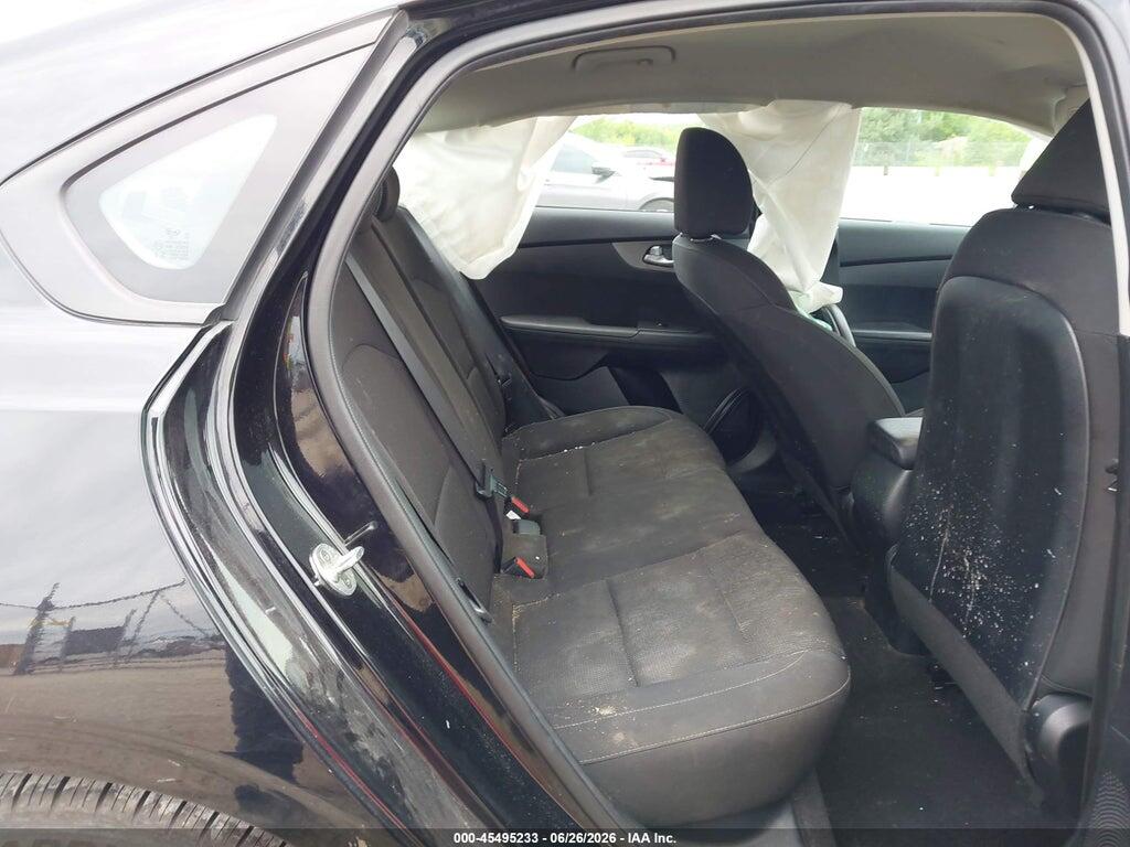 3KPF24AD5KE041229 2019 KIA FORTE photo no. 8