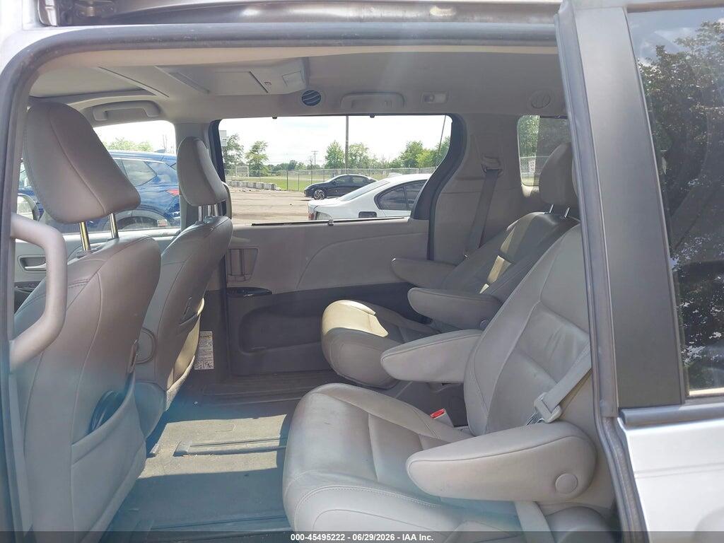 5TDDZ3DC3JS207476 2018 TOYOTA SIENNA photo no. 8