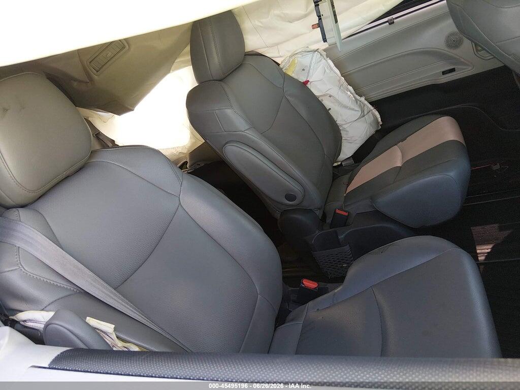 5TDJRKEC2MS068814 2021 TOYOTA SIENNA photo no. 8