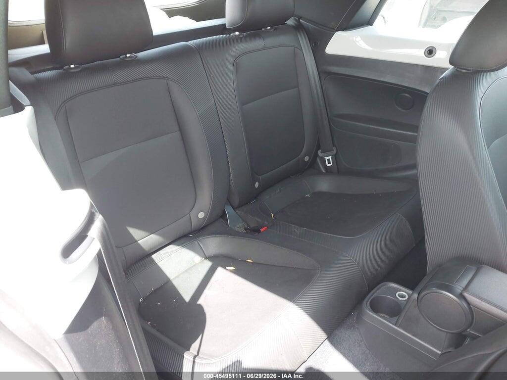 3VW5DAAT9JM505085 2018 VOLKSWAGEN BEETLE photo no. 8