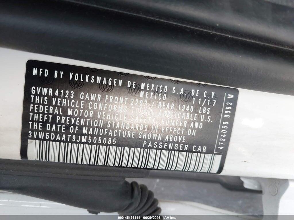 3VW5DAAT9JM505085 2018 VOLKSWAGEN BEETLE photo no. 9