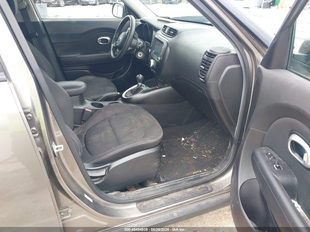 KNDJN2A24J7536833 2018 KIA SOUL photo no. 5