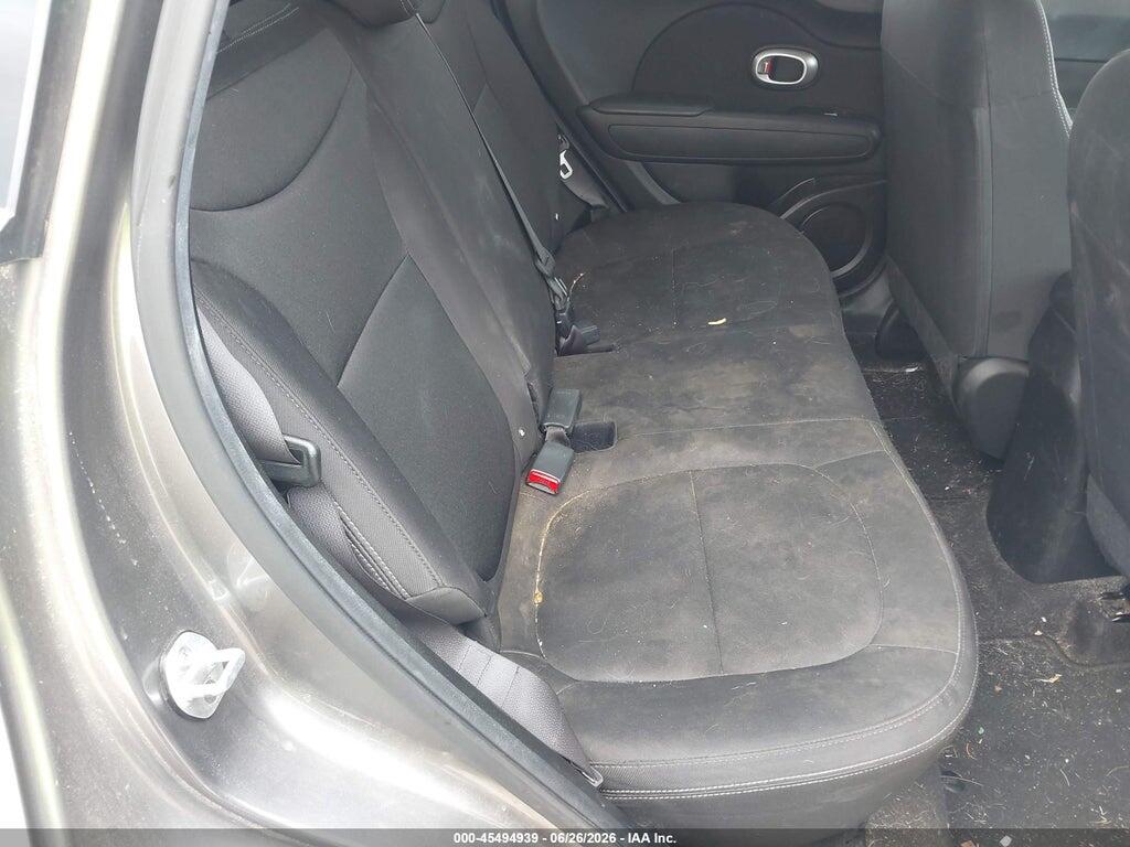 KNDJN2A24J7536833 2018 KIA SOUL photo no. 8