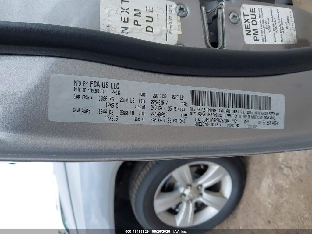1C4NJDBB2GD797184 2016 JEEP COMPASS photo no. 9