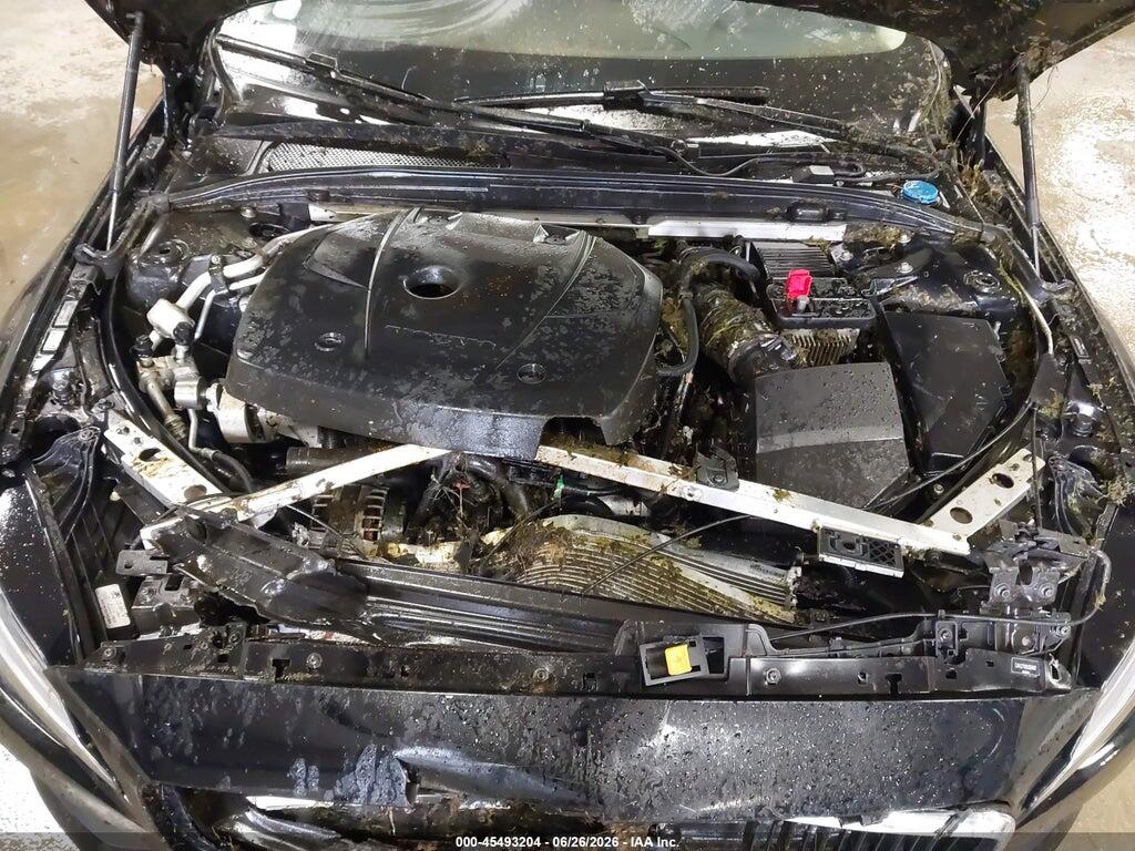 7JRA22TK8KG004817 2019 VOLVO S60 photo no. 10
