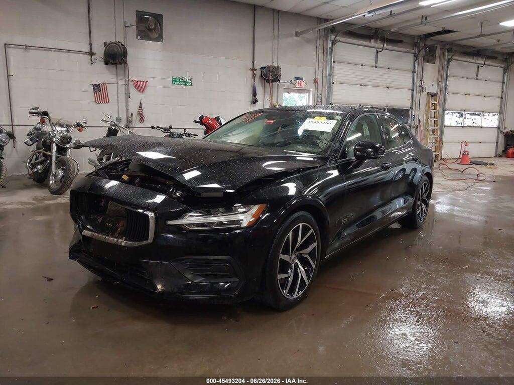 7JRA22TK8KG004817 2019 VOLVO S60 photo no. 2