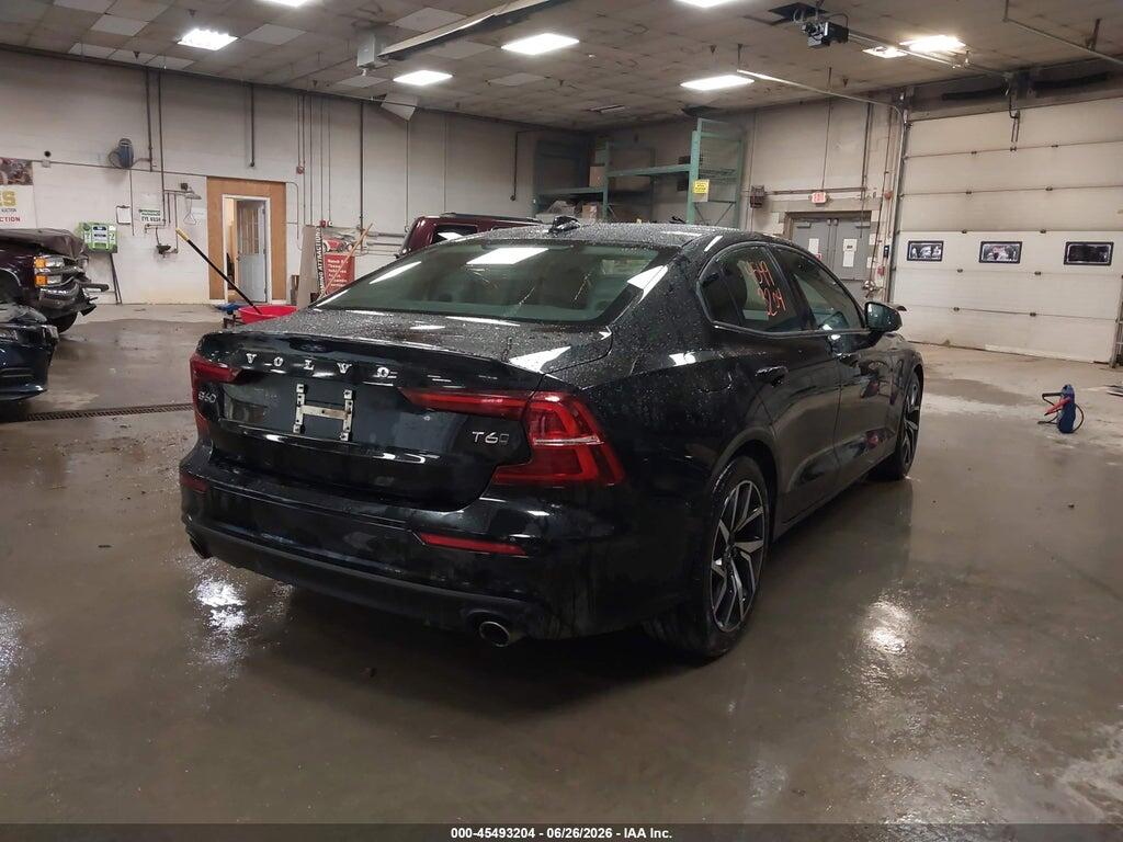 7JRA22TK8KG004817 2019 VOLVO S60 photo no. 4
