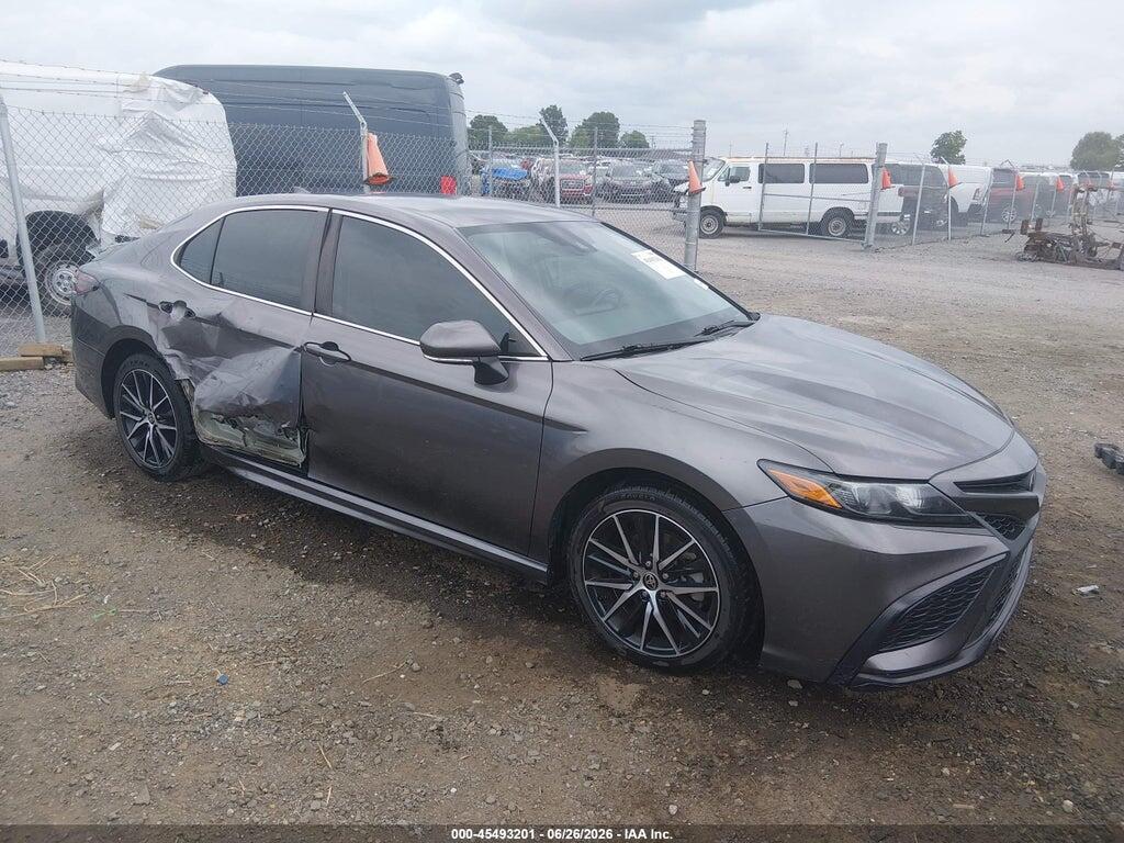 4T1G11AK2NU002040 2022 TOYOTA CAMRY photo no. 1