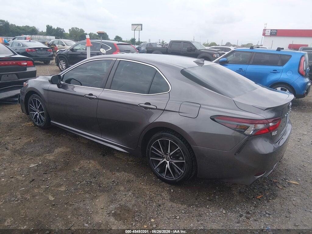 4T1G11AK2NU002040 2022 TOYOTA CAMRY photo no. 3
