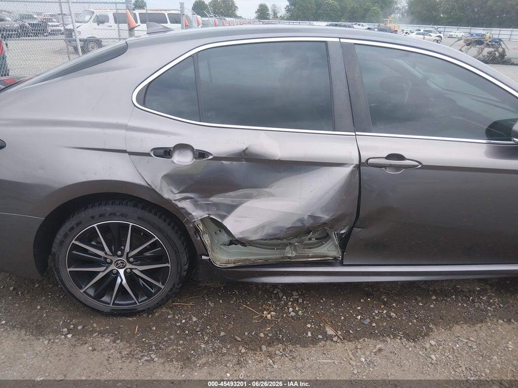 4T1G11AK2NU002040 2022 TOYOTA CAMRY photo no. 6
