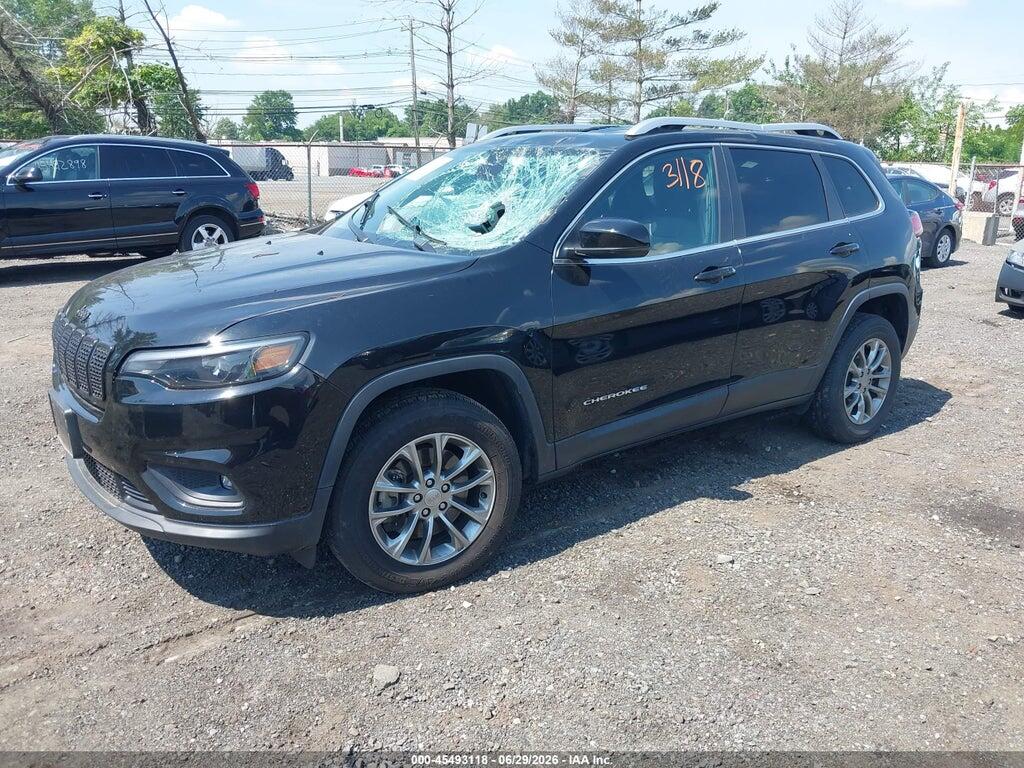 1C4PJMLB0KD458357 2019 JEEP CHEROKEE photo no. 2