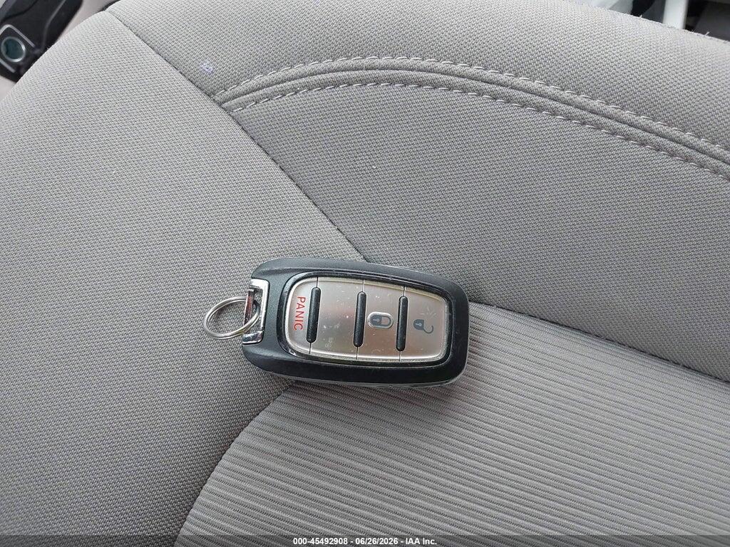 2C4RC1CG8MR556985 2021 CHRYSLER VOYAGER photo no. 11