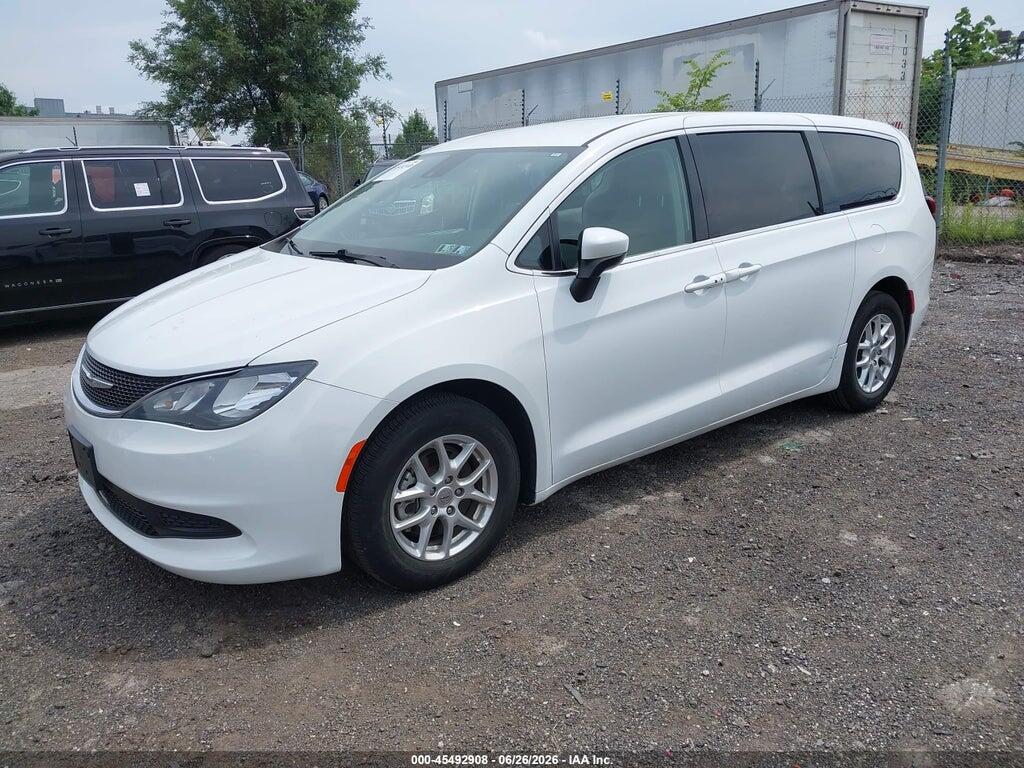 2C4RC1CG8MR556985 2021 CHRYSLER VOYAGER photo no. 2