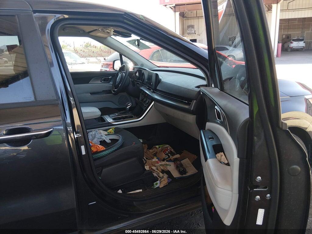 KNDNB4H3XN6185149 2022 KIA CARNIVAL MPV photo no. 5