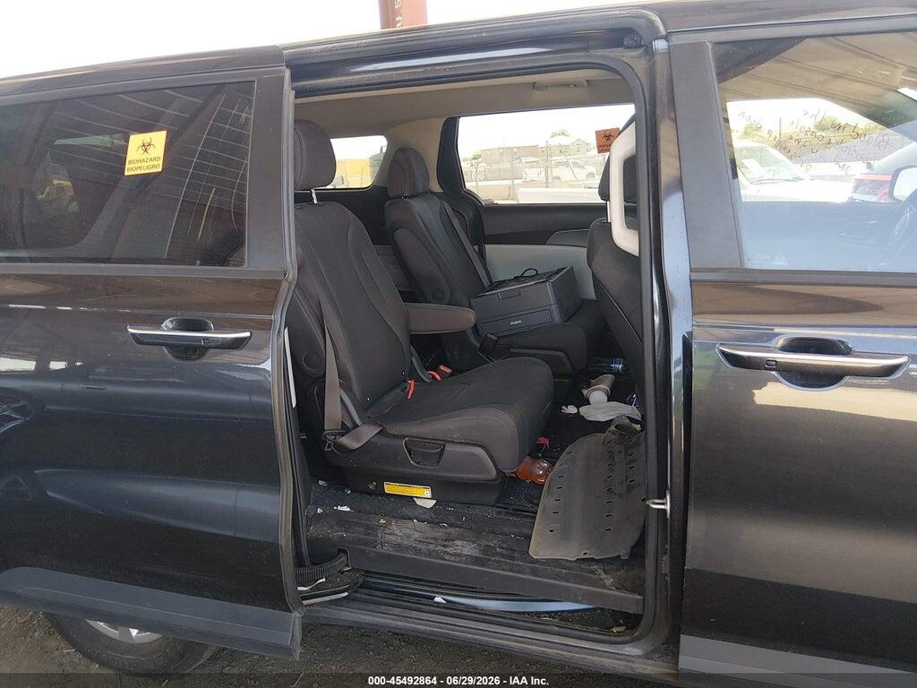 KNDNB4H3XN6185149 2022 KIA CARNIVAL MPV photo no. 8