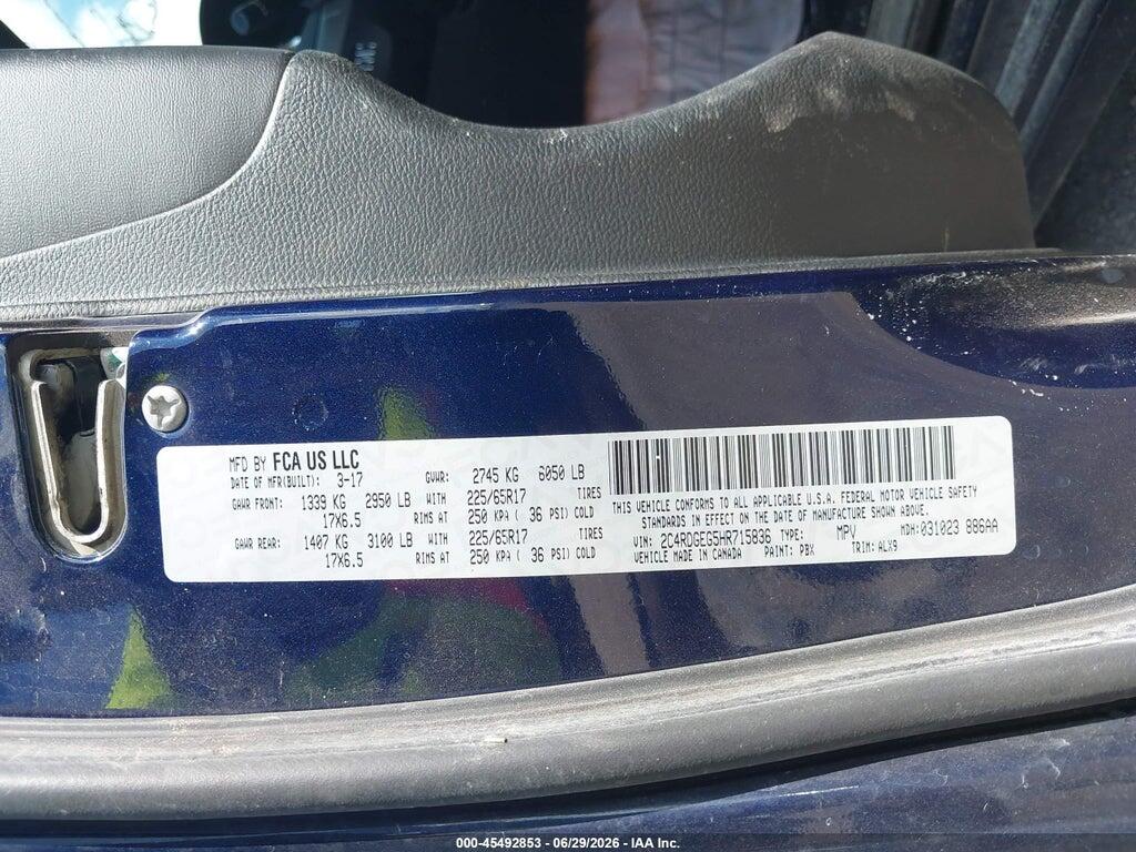 2C4RDGEG5HR715836 2017 DODGE GRAND CARAVAN photo no. 9