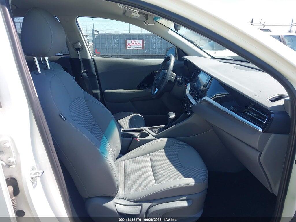 KNDCB3LC6M5487972 2021 KIA NIRO photo no. 5