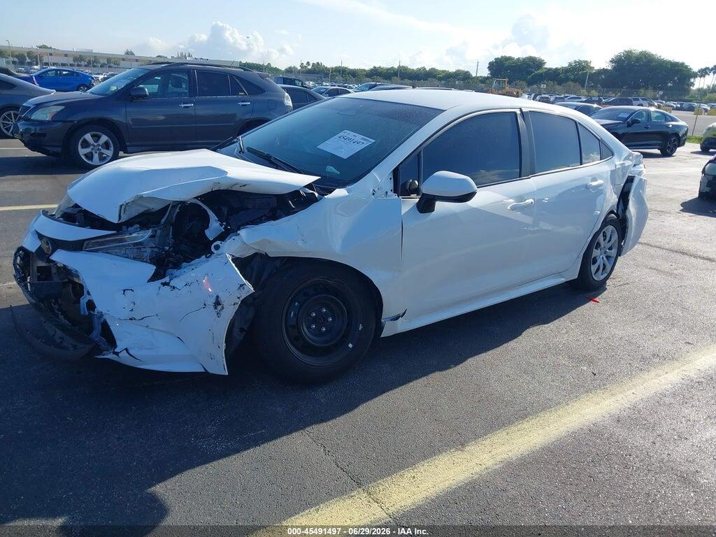 5YFB4MDE3RP213957 2024 TOYOTA COROLLA photo no. 2