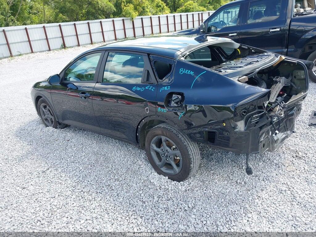 3KPFT4DE0SE214933 2025 KIA K4 photo no. 3