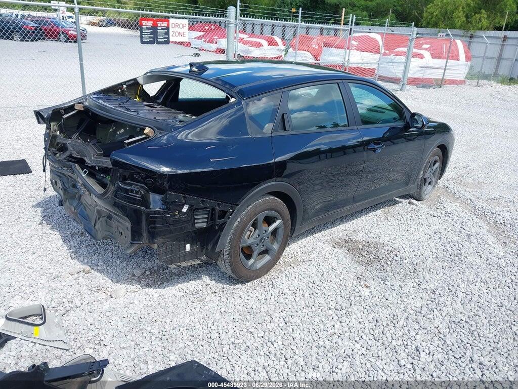 3KPFT4DE0SE214933 2025 KIA K4 photo no. 4
