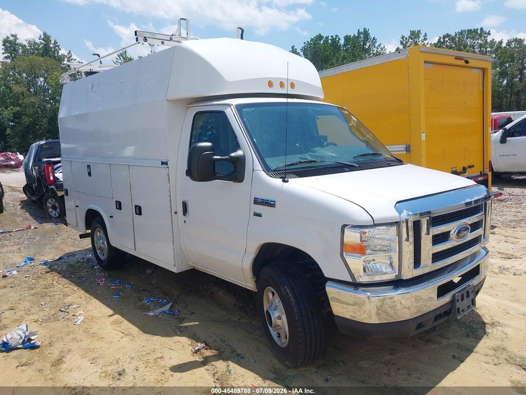 1FDWE3F67JDC07807 2018 FORD E-350 CUTAWAY photo no. 1