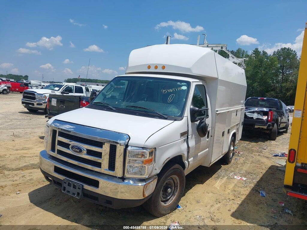 1FDWE3F67JDC07807 2018 FORD E-350 CUTAWAY photo no. 2