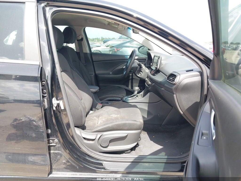 KMHH35LE7JU018516 2018 HYUNDAI ELANTRA GT photo no. 5